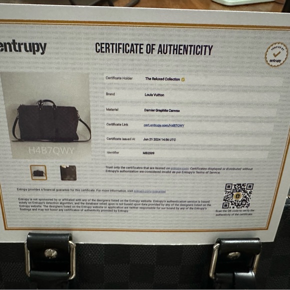 Louis Vuitton Keepall 45 - Mint Condition with COA - Picture 7 of 10